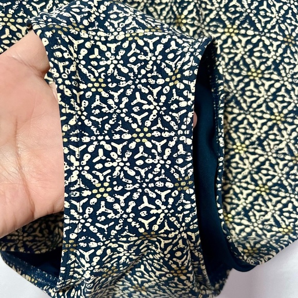 Nip tuck swim tintilating tile foil Joanne twist front one piece swimsuit 8 - Picture 4 of 10